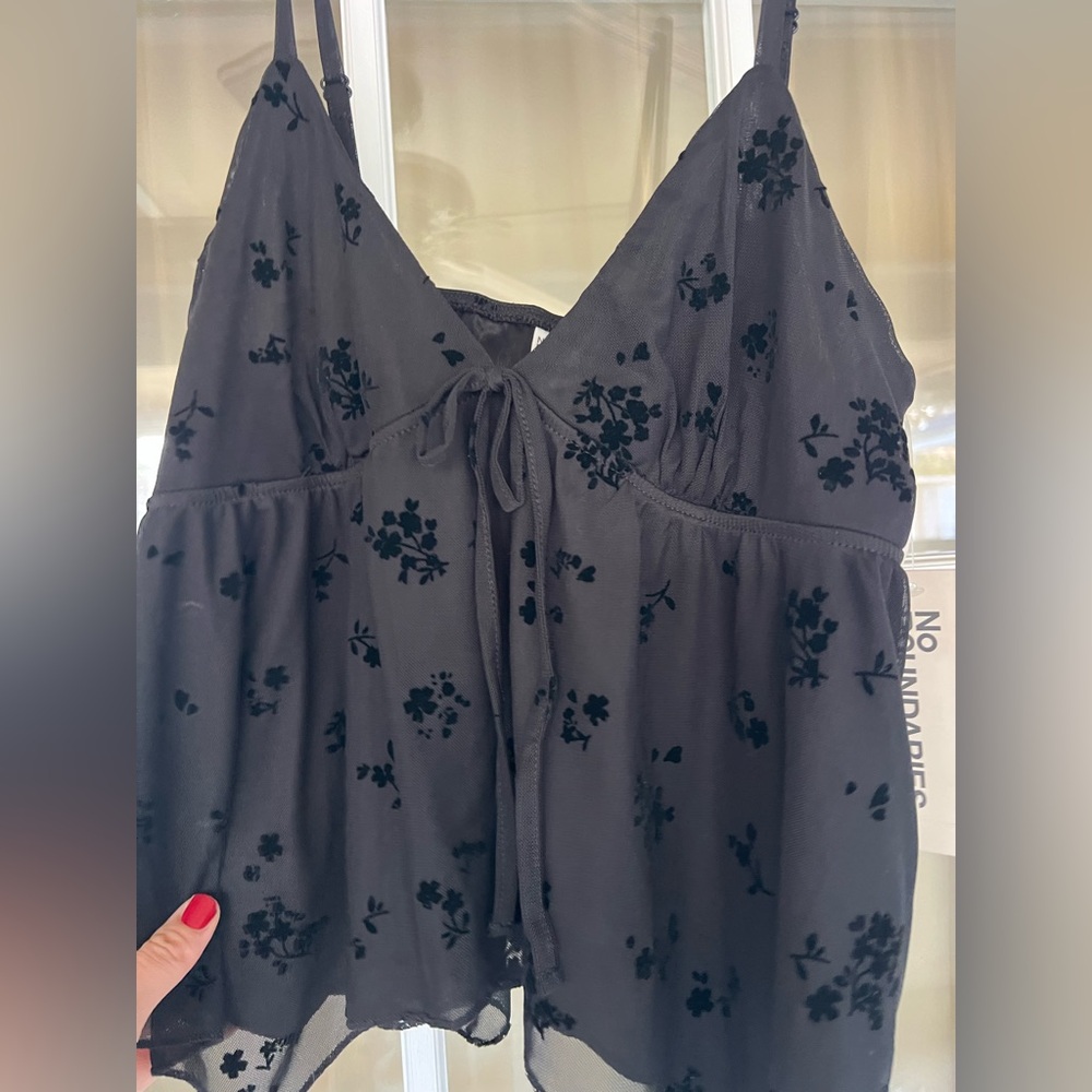 No Boundaries Black Floral Velvet Tie-Front Camisole